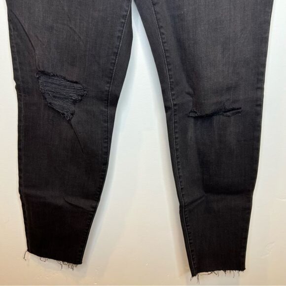 Madewell 9”High Riser Off Black Skinny Jeans Distressed, Size 32 Short NWOT - Picture 7 of 10